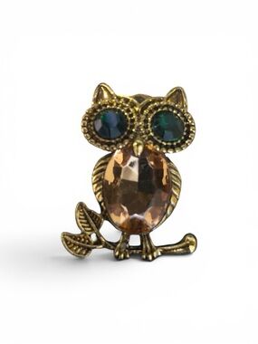 Gold Owl Brooch with Amber Body and Emerald Eyes